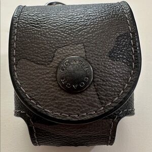 Coach Gray Camouflage Leather EarPod Case Holder Snap Closure Key Ring